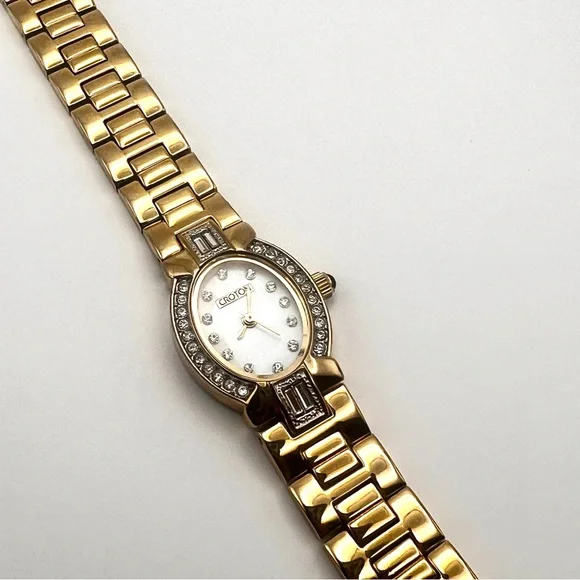 Croton Gold Tone Womens Bracelet Watch with Crystal Accents 6.5" New Battery - Picture 7 of 12
